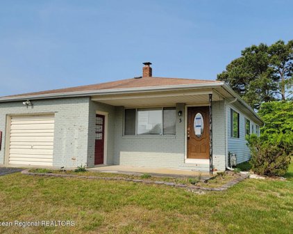 3 Newcastle Court, Toms River