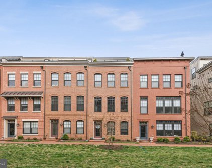 409 Bicksler Sq Se, Leesburg