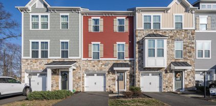 24890 Helms Ter, Aldie