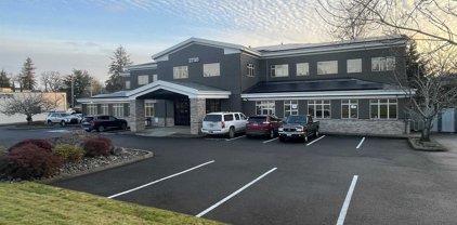 2720 Commercial St, Salem