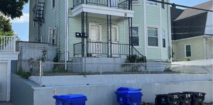 35 Larch Street 33, Pawtucket