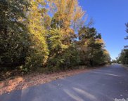 135 Leatherwood, Batesville image