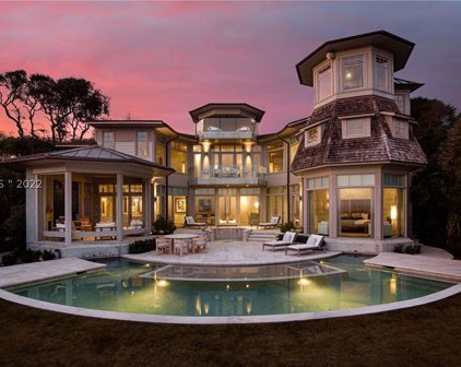 36 E Beach Lagoon Drive, Hilton Head Island
