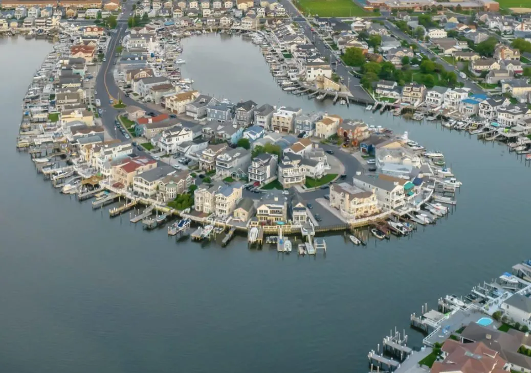 Riviera Real Estate