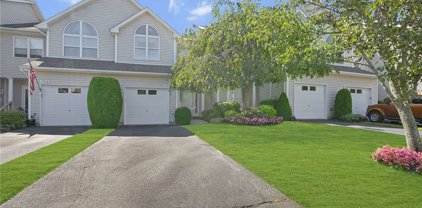 1705 Willow Pond Drive Unit #1705, Riverhead