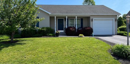 182 Kevin Dr, New Oxford