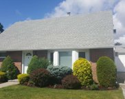 126 Southberry Lane, Levittown image
