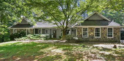 12335 King Road, Roswell