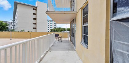 231 174th St Unit #319, Sunny Isles Beach