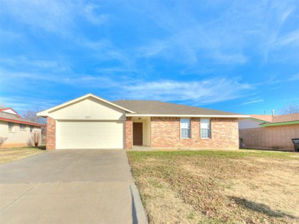 1517 Tudor Drive, Moore