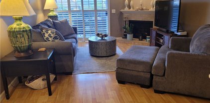 535 W 4th Street Unit 103, Long Beach
