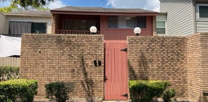 69 Chervil Common, Lake Jackson