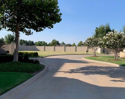 8513 Stonehurst Court, Oklahoma City