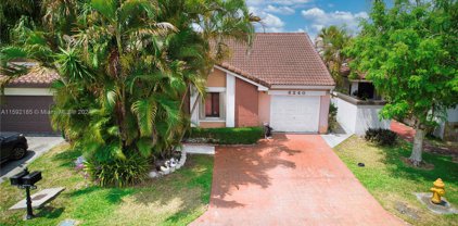 6240 Nw 176th Ter, Hialeah