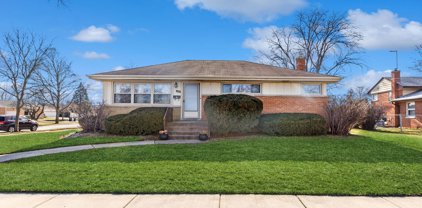 108 N Reuter Drive, Arlington Heights