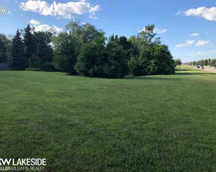 5875 CREEK, Sterling Heights