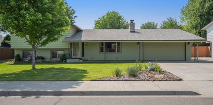 811 W 17th Ave., Kennewick