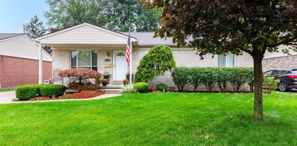 26355 TOWNLEY, Madison Heights
