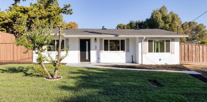 32 Alan Way, Martinez