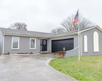 842 Guist Creek Dr, Shelbyville