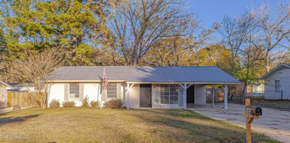 114 Sheppard Drive, Flora