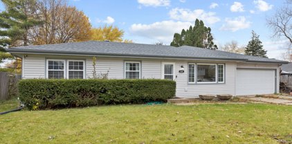 830 Cambridge Road, South Elgin