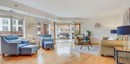2121 Jamieson Ave Unit #609, Alexandria