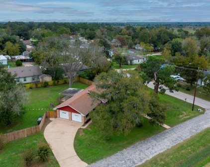 304 N Fowlkes Street, Sealy