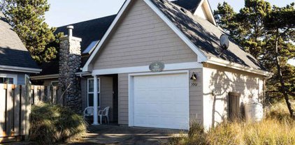 5901 FOUR SISTERS LN, Pacific City