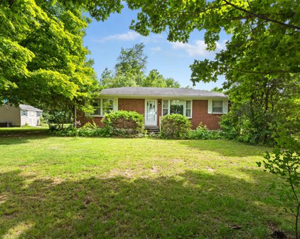 1389 Old Clarksville Pike, Pleasant View