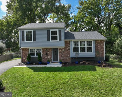 1215 Van Buren Dr, Annapolis