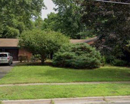 44 School Road W, Marlboro