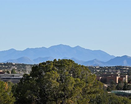 17 Via La Luna (Lot 10), Santa Fe