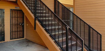 1709 W Midvale Village, Tucson