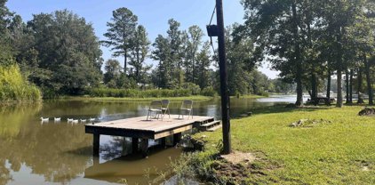 407 Crawfish Lane, Ragland