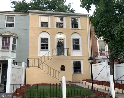 4405 Longworthe Sq, Alexandria