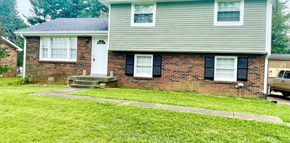 307 Dale Ter, Clarksville