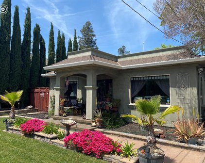 333 W Rincon Avenue, Campbell