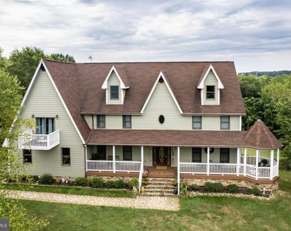 58 Highland Dr, Hanover