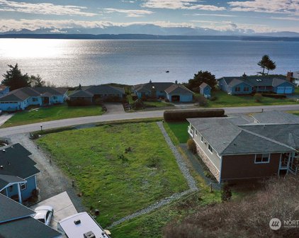 Dolphin Dr, Freeland