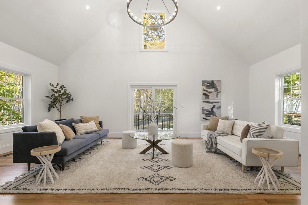 50 Azalea Circle, Reading, 01867