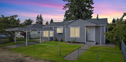 909 Violet Meadow Street S, Tacoma