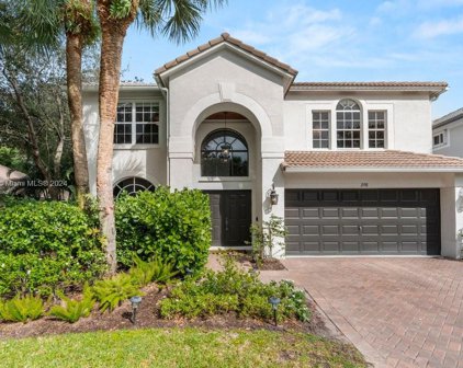 208 Lone Pine Dr, Palm Beach Gardens