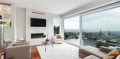4046 St. Pauls Avenue, North Vancouver