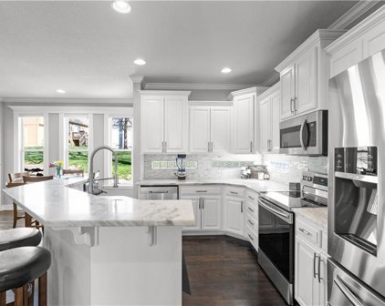 3417 NW Chapman Court, Blue Springs