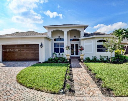 18 Lake Eden Dr, Boynton Beach