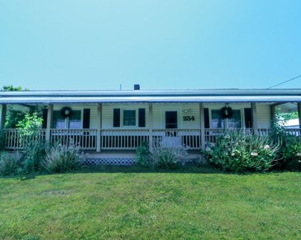 234 Phelps Road, Madison Heights