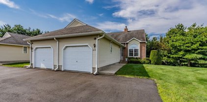 23 Castle Hill Rd Unit H, Agawam