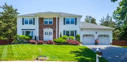 115 Van Dyke Ct, Hillsborough Twp.