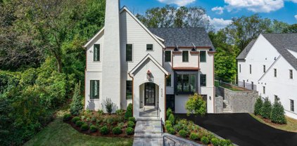 5030 Linnean Ave Nw, Washington